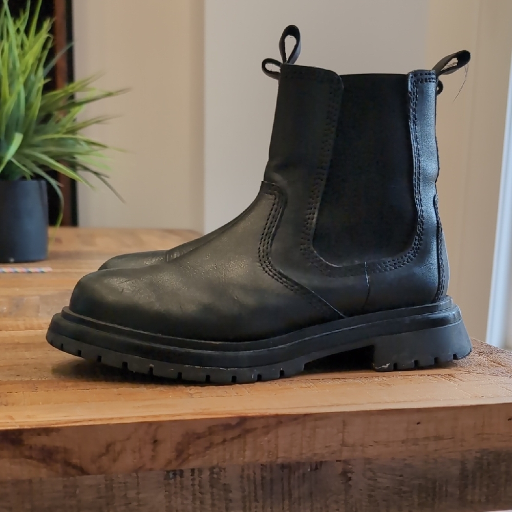 Zara Black Leather Ankle Boots